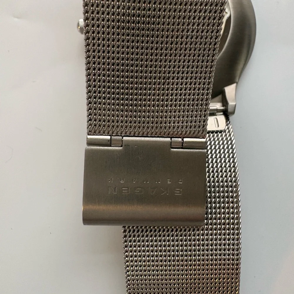 Skagen Stainless Steel Mesh Watch White Dial Date 24-Hour - Picture 10 of 10